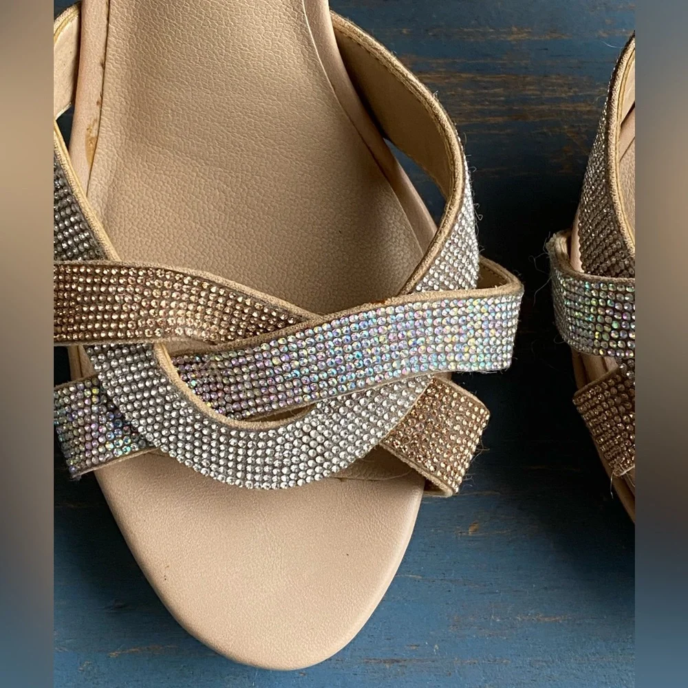 Aldo Elegant Beige and Gold Rhinestone Women's Heels Sandals Great Condition - Picture 10 of 15
